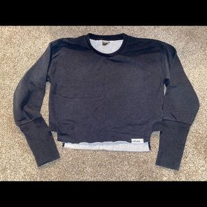 Gymshark crop crew neck sweatshirt in great condition. Size large